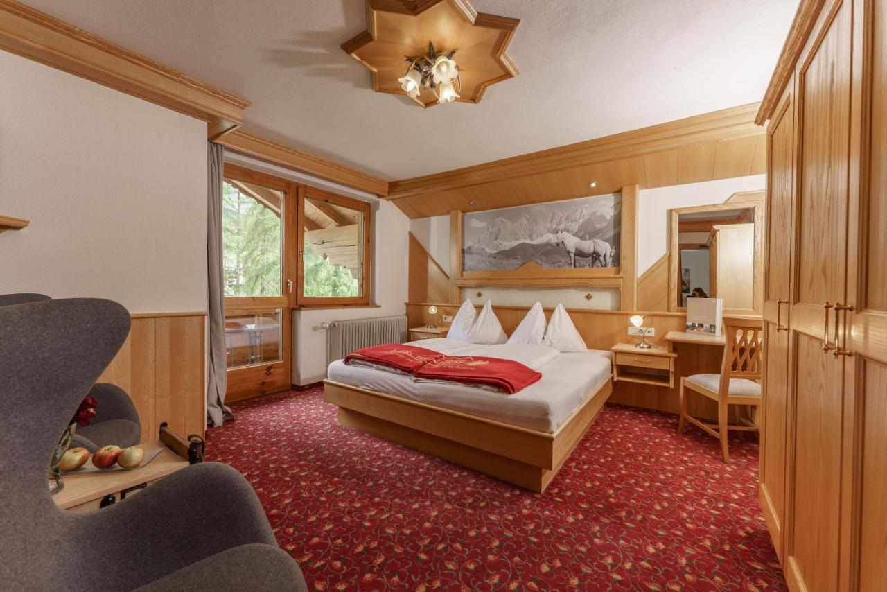 Hotel Laerchenhof Ramsau am Dachstein Buitenkant foto